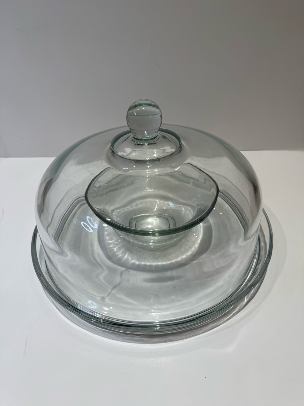 2-Piece Clear Glass Cake / Chip Dip Holder with Dome Cover with Round Knob - Picture 9 of 10